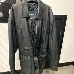 VINTAGE GIANNI VALENTE LEATHER COAT